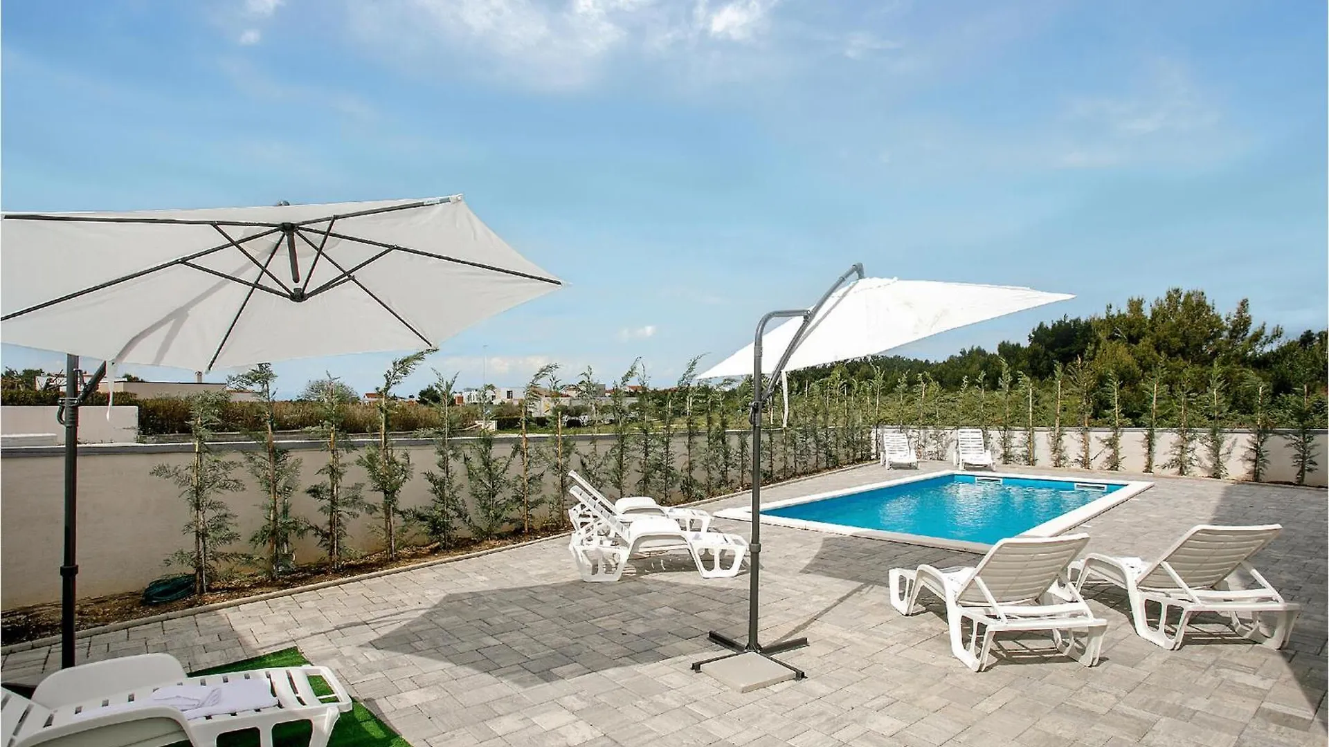 Amazing Home In Vrsi With Wifi